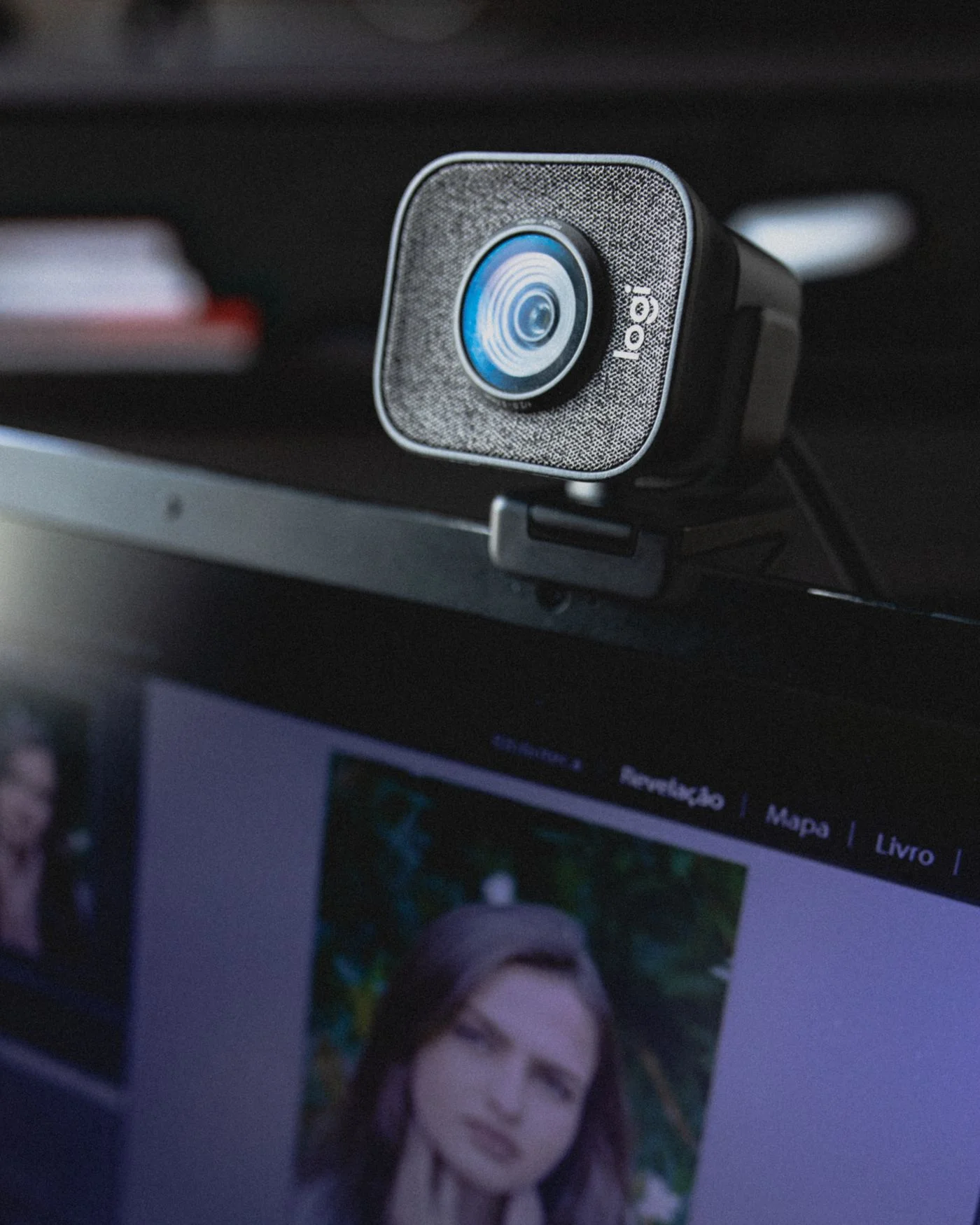 Webcam am oberen Bildschirmrand